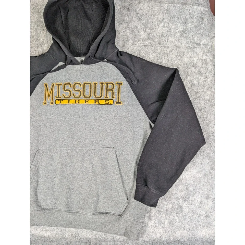 VTG Missouri Tigers‎ Black and Gray Hoodie Stitched Sweatshirt - Small